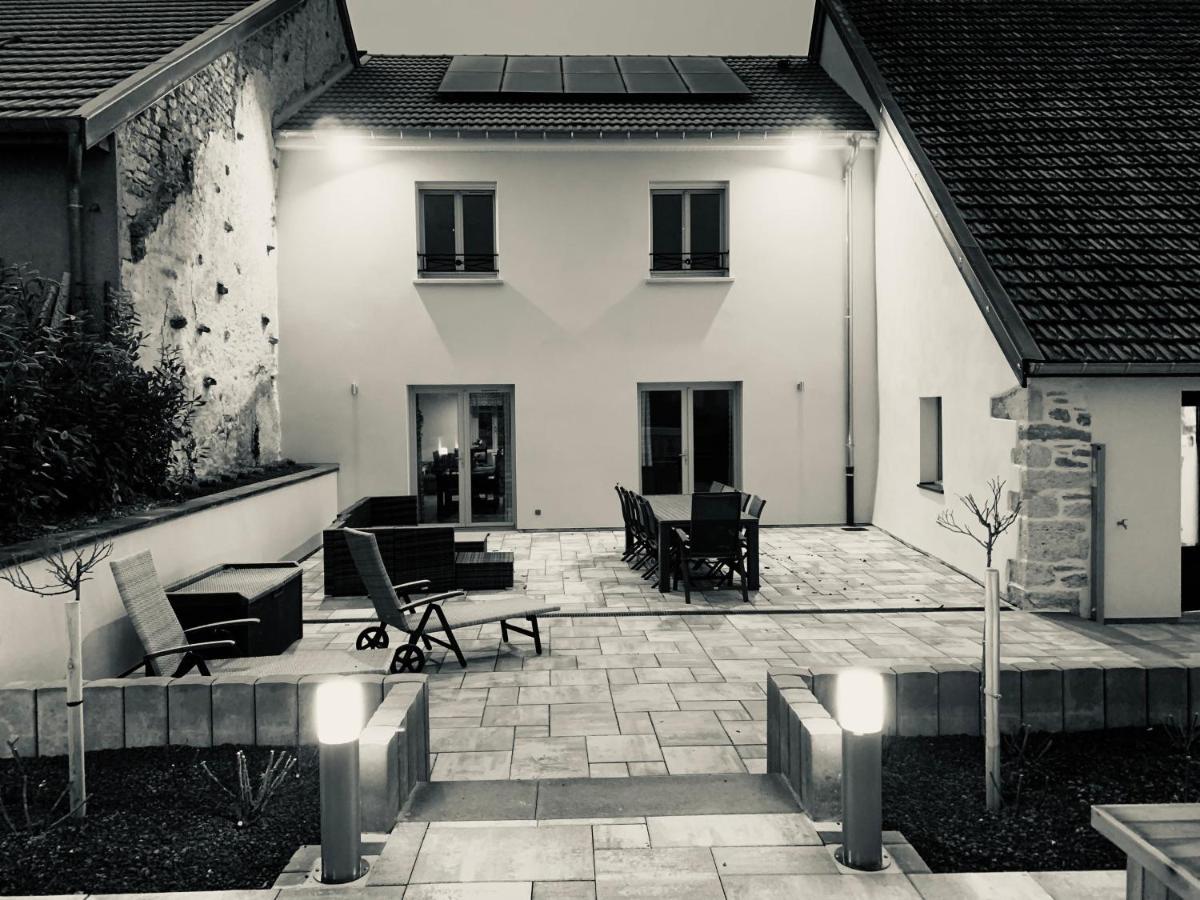 Chez La Rose Luxueuse Cottage Avec Jacuzzi Rouvres-la-Chetive Exterior photo